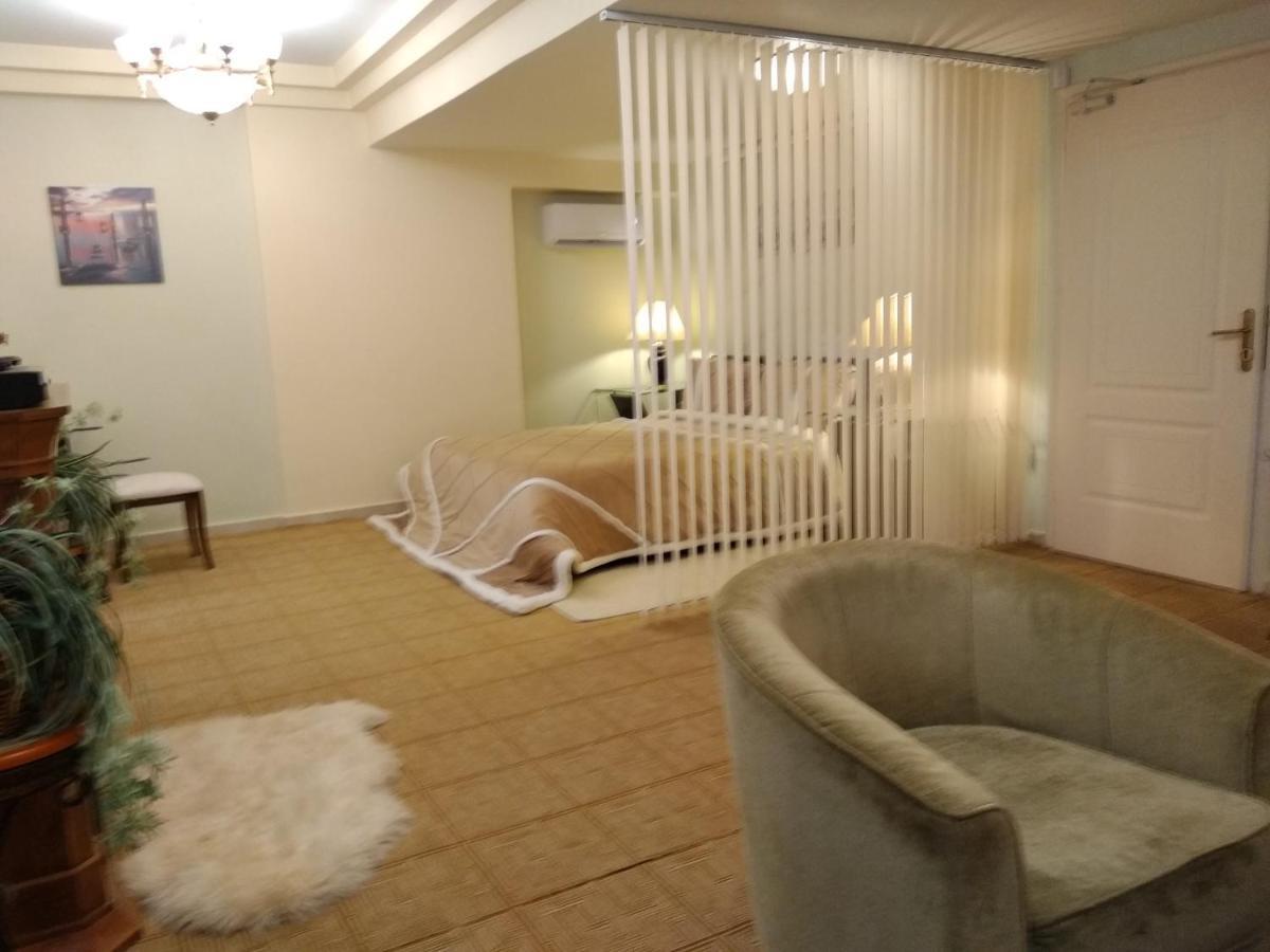 Wonderful Playroom Apartment Athènes Extérieur photo